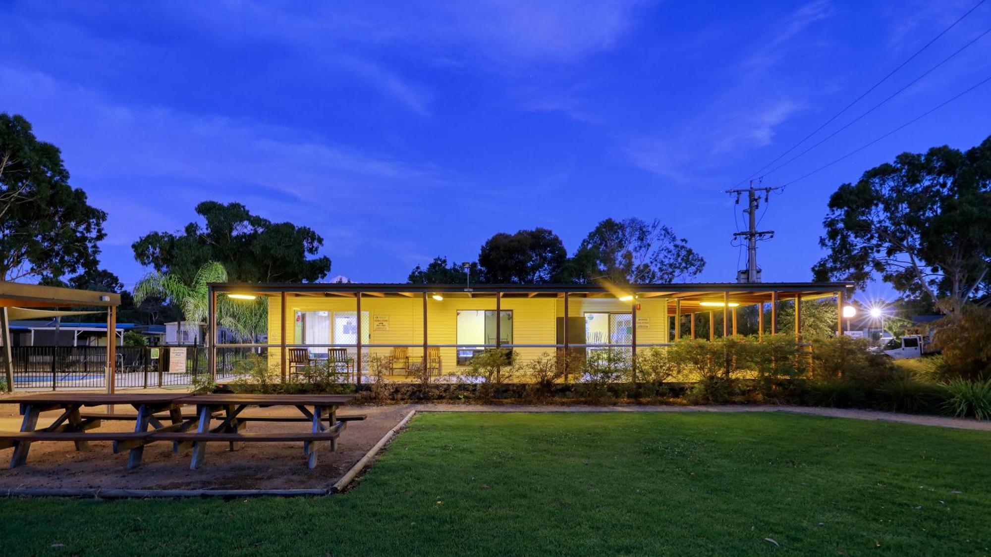 Yarrawonga Riverlands Tourist Park Luaran gambar